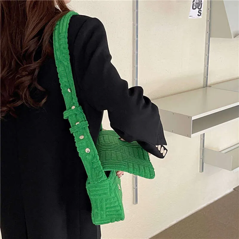 Grüne Handtuch Stoff Handtaschen und Geldbörse Designer Crossbody Mode Kissen Taschen für Frauen Schulter Tasche Damen Tote Clutch_voghion.com