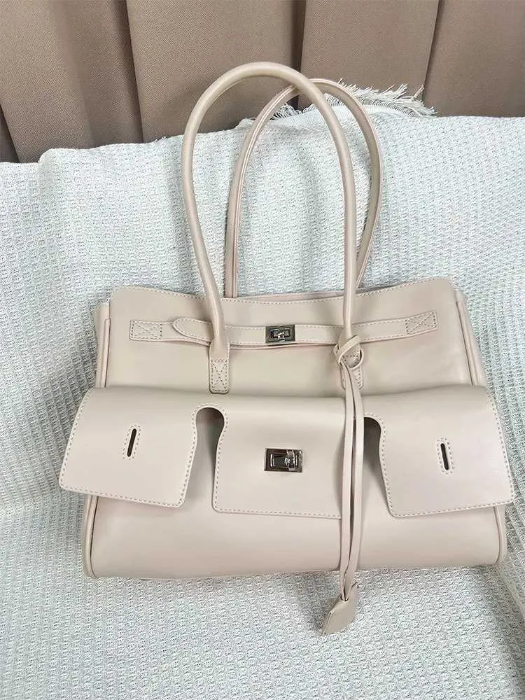 2025 Neue Rodeo Stilvolle einfache Handtasche Damen Große Kapazität Umhängetasche Pendler Mode Crossbody Ba241216_voghion.com
