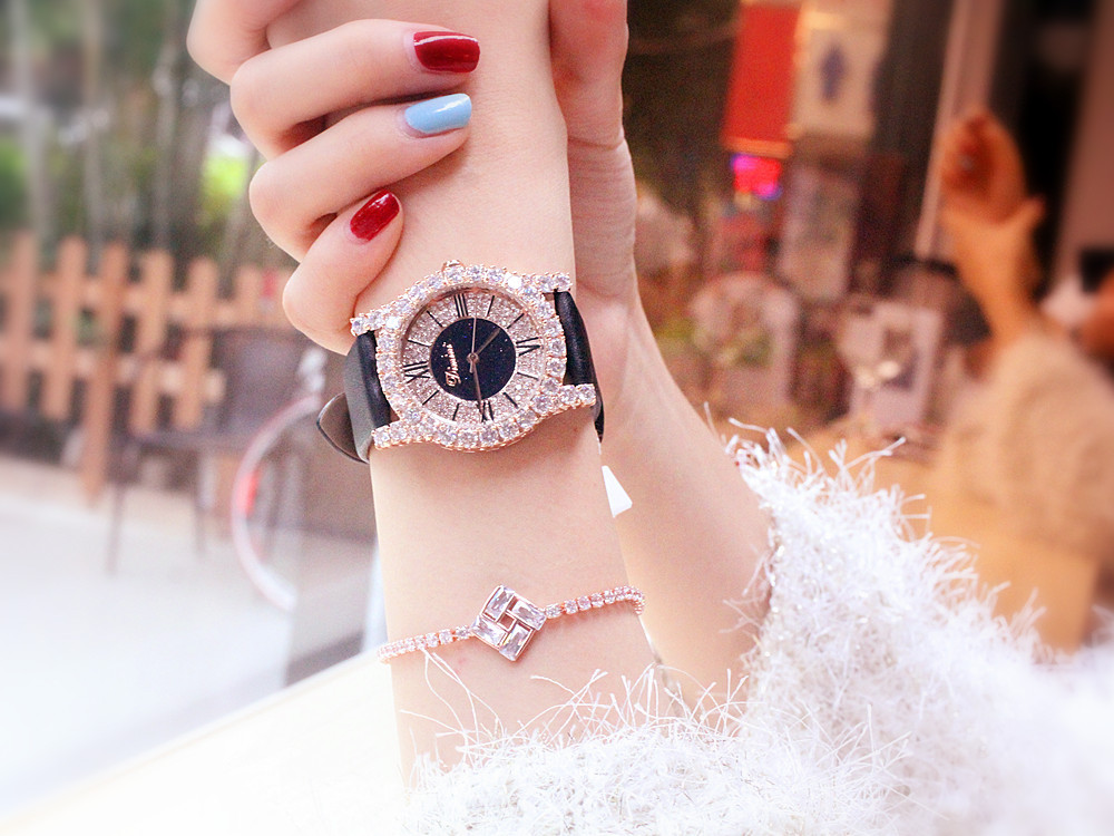 Quality DIMINI Fashion New Women's Watch Zircon Quartz Waterproof True Belt Set with Diamond_voghion.com