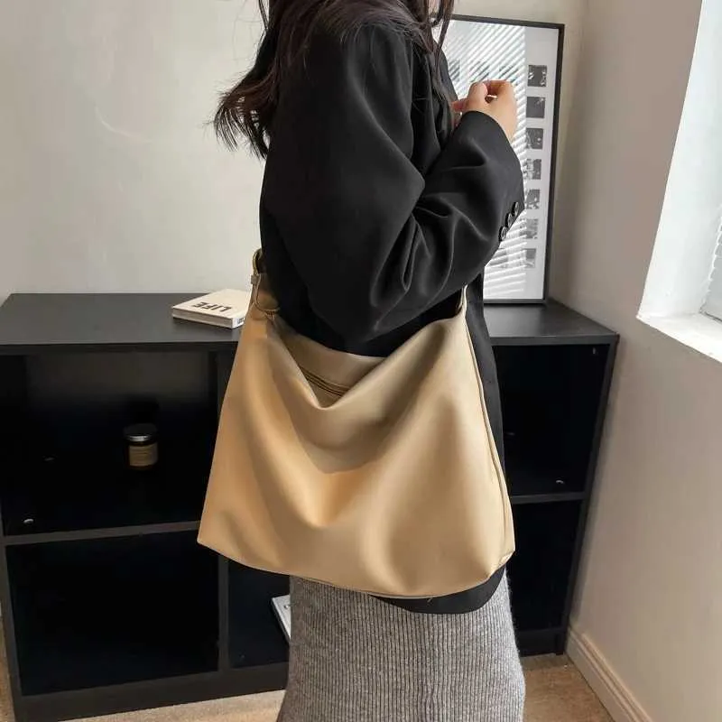 Lässige Schulter Mode Shopping Einfarbig Retro Große Designer Reißverschluss Damen Taschen Y241216_voghion.com