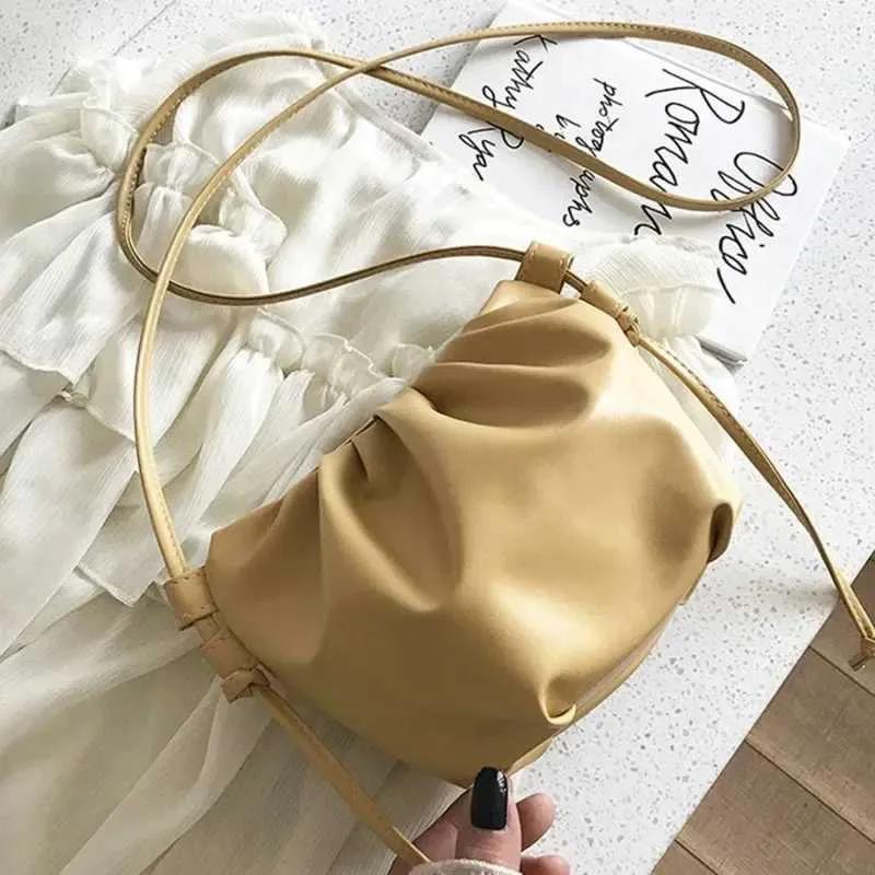 Small 2024 spring and summer inced trend 100 temperature bag garbage cloud mini coin wrinkled cross body Y241026_voghion.com