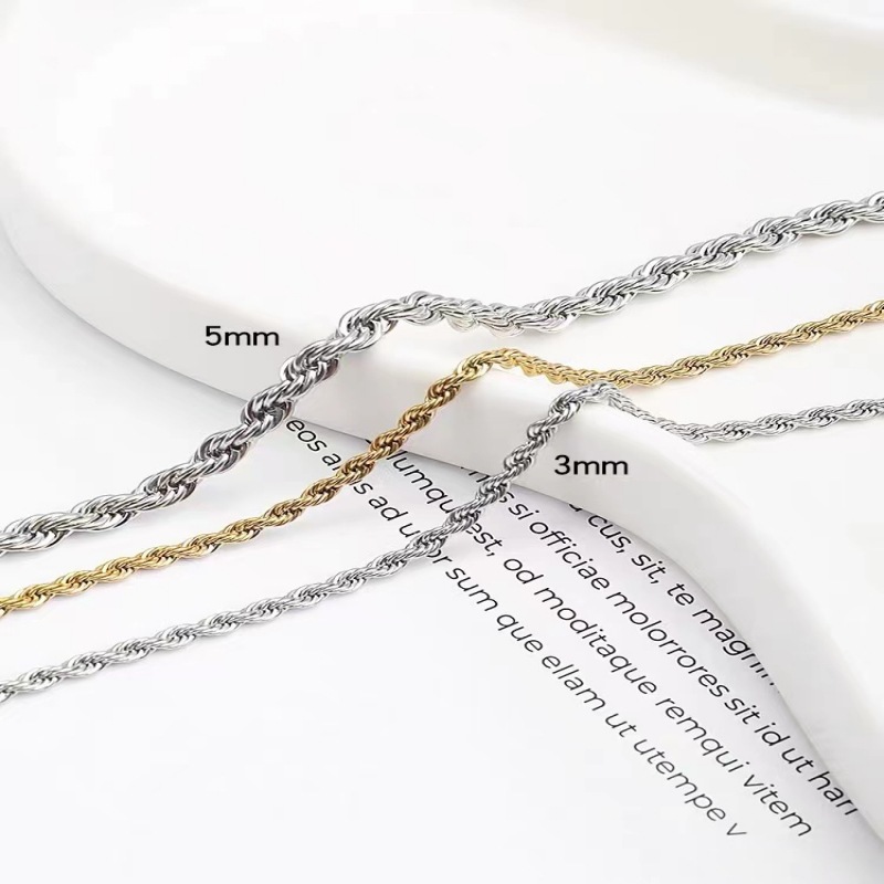 Titanium Steel Braided Vacuum Plating Non-Fading Gold And Silver Two-Color Necklace Hip-Hop Men’s Simple Collarbone