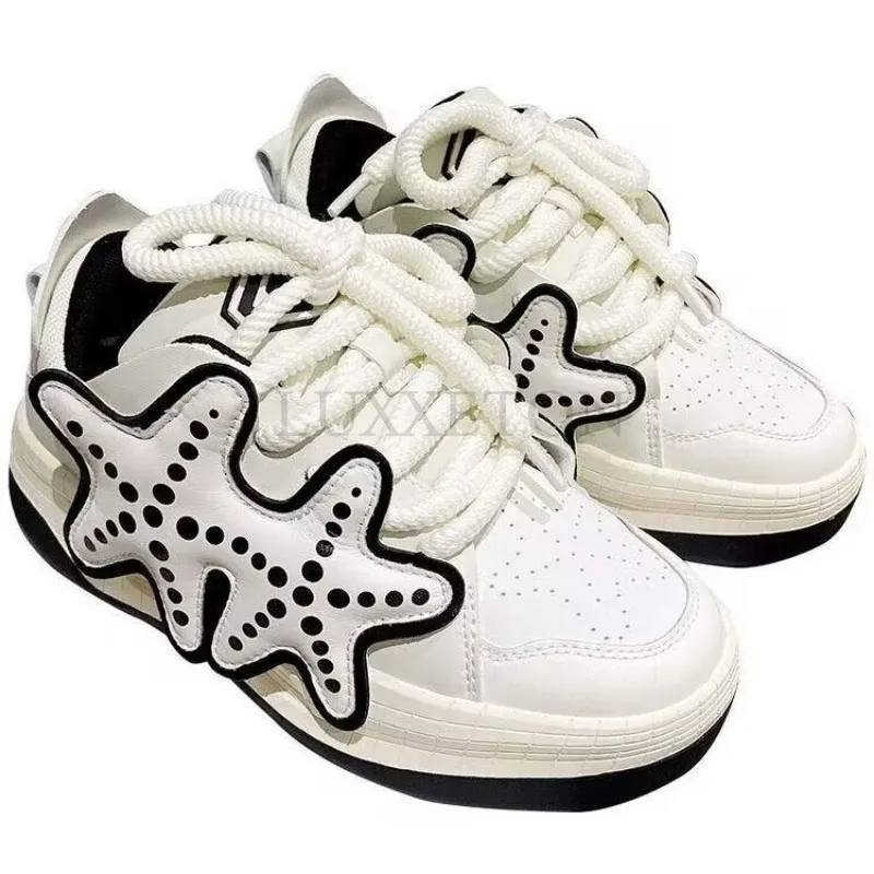 Versatile Star Decoration Lace Up Sneakers Thick Sole Casual Shoes_voghion.com