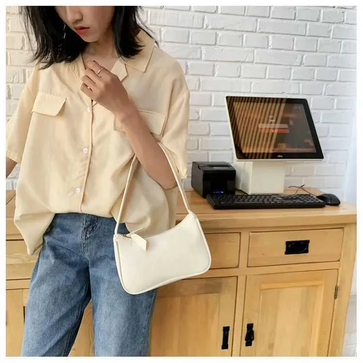 Retro Soft Pu Leather Shoulder Bag Casual Solid Colour Handbag_voghion.com