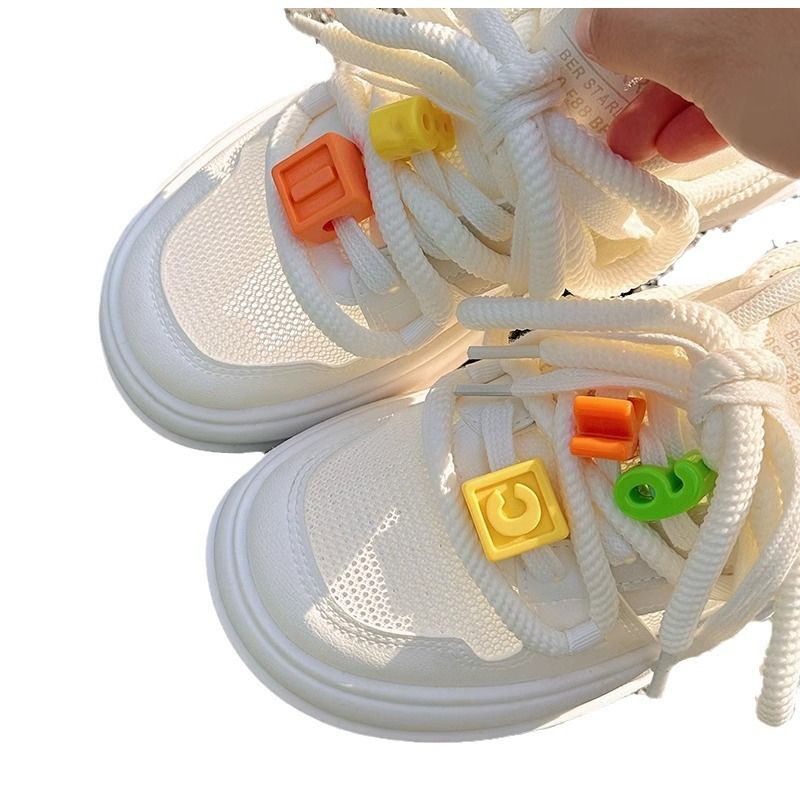 Dünnes Mesh-Sommerweiß 2024 neuer Stil dicke Sohle Milch Fufu mit Rock vielseitige Big Toe Board Schuhe für Frauen_voghion.com