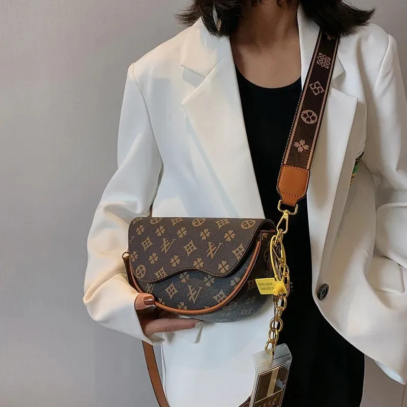 Designer Quality Single-shoulder Fashionable Classic Handbag Bag Leather Fashion Creative Pattern Crossbody M-capacity_voghion.com