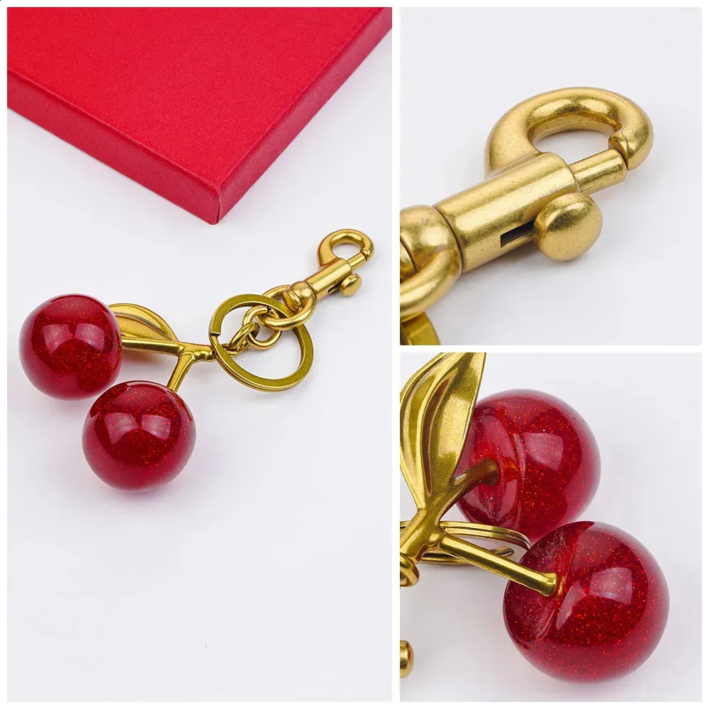 Cute Charm Handbag Keychain Womens Exquisite Internet- Crystal Cherry Bag Accessories High-Grade Pendant 240821_voghion.com