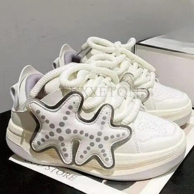 Versatile Star Decoration Lace Up Sneakers Thick Sole Casual Shoes_voghion.com