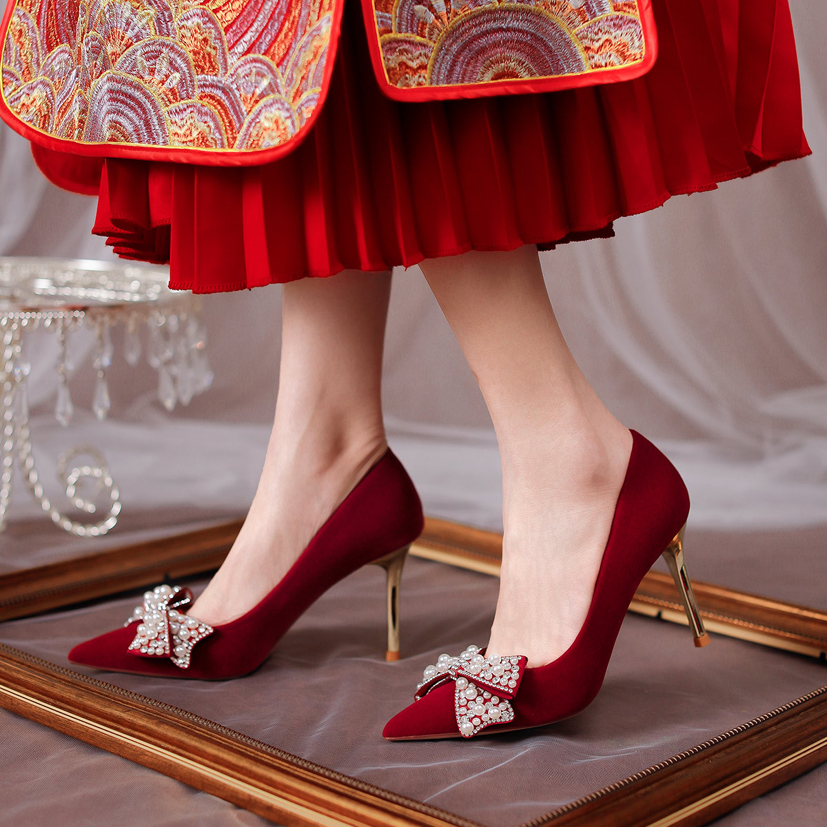 Bridal For Women 2024 New Bride Wine Xiuhe Dress Comfortable High Heels French Style Wedding Red Shoes_voghion.com