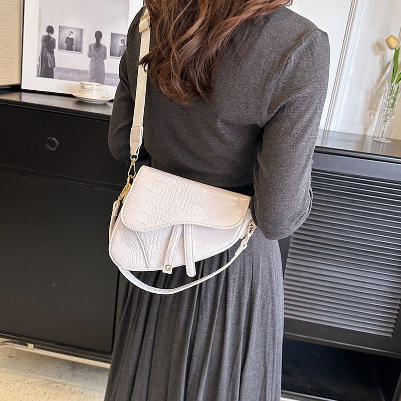 High-End-Tasche für Frauen 2023 neue Mode Schulter Messenger Handtasche Krokodilmuster große Kapazität Außenh_voghion.com