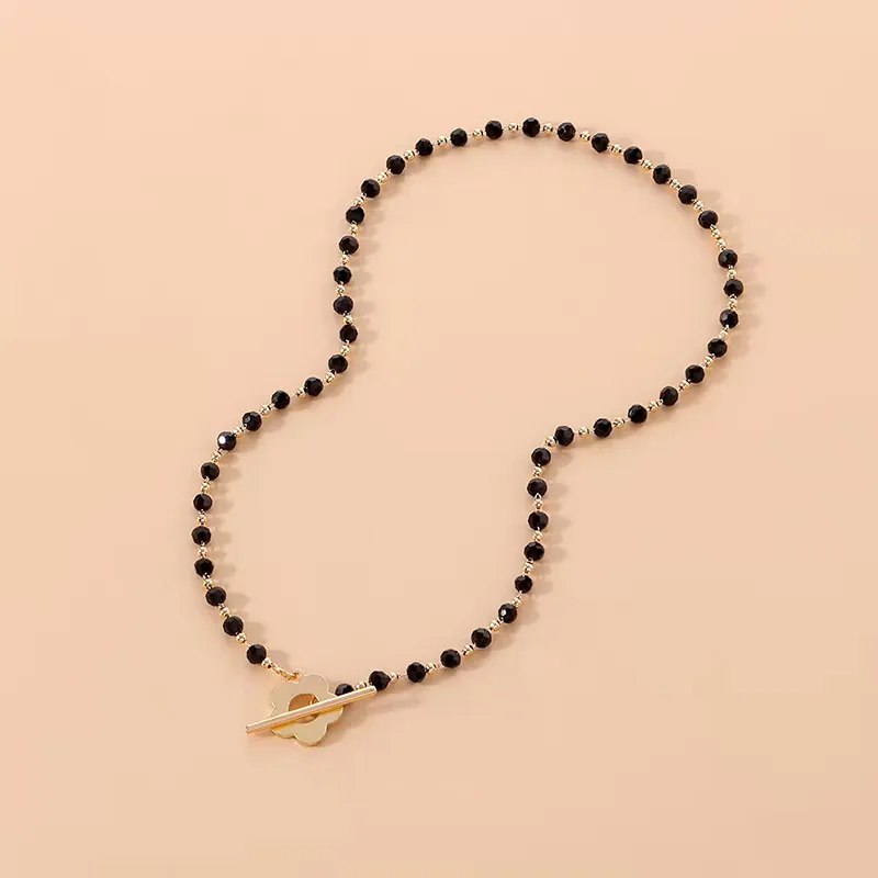 Collana con perline e chiusura toggle stile vintage donna_voghion.com
