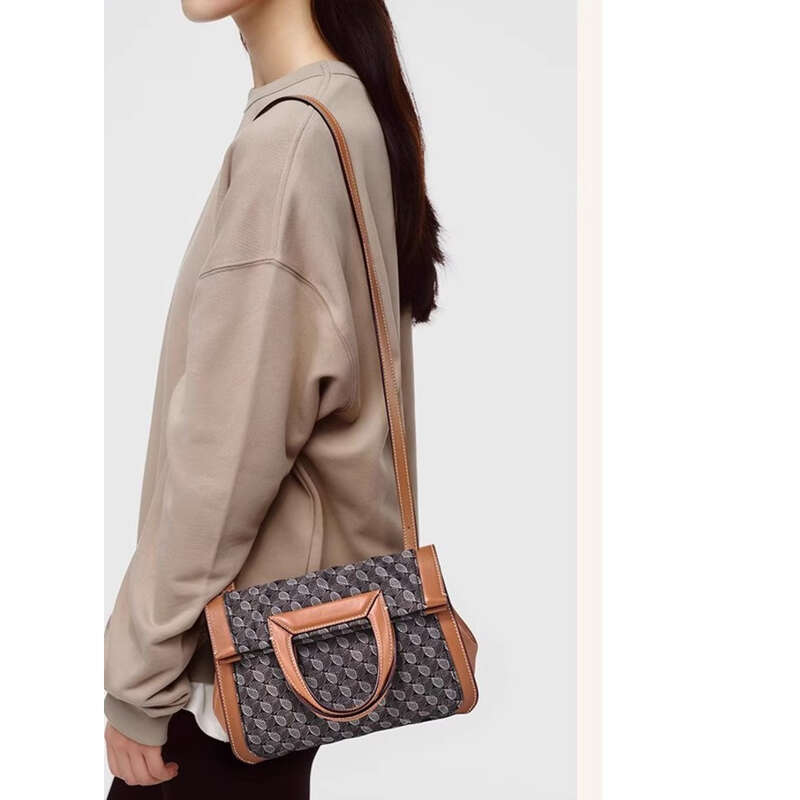 Borsa a tracolla capiente, borsa tote neutra da donna_voghion.com