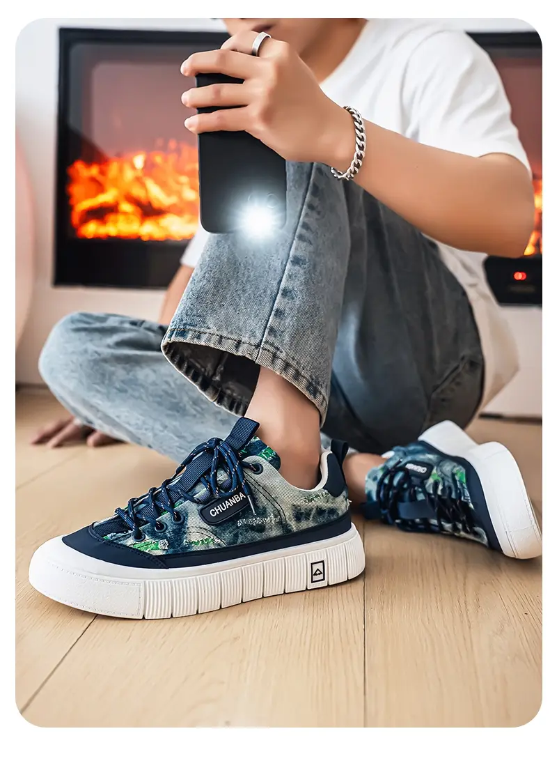 Washed Denim Board Shoes With Camouflage Print For Men_voghion.com