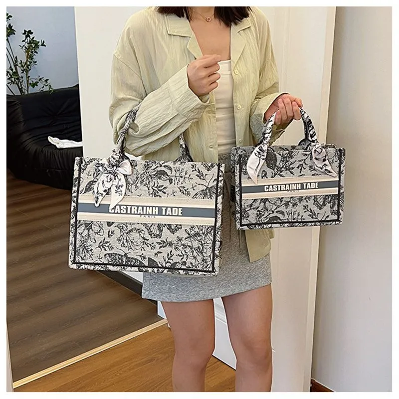 Borsa a tracolla singola con tracolla a farfalla stampata, leggera e di alta qualità, con spedizione gratuita, 2025_voghion.com