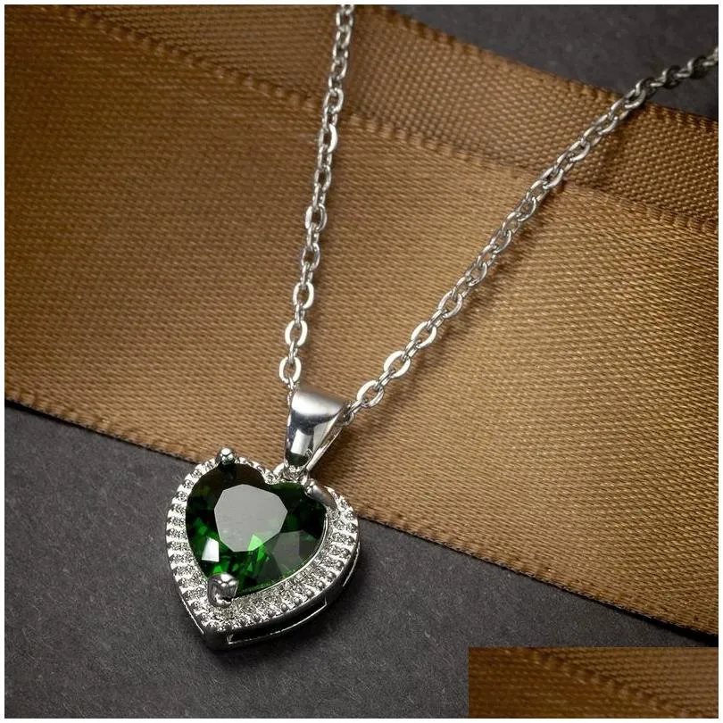 Pendant Necklaces Diamond Heart Necklace Stainelss Steel Chain Women Girls Red Green Crystal Fashion Jewelry Will And_voghion.com