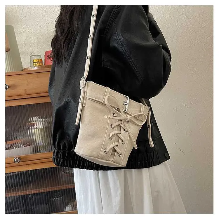 Designer Pu Eimer Taschen für Frauen Solide Weiche Große Kapazität Pendler Umhängetasche Weibliche Vielseitige Schleifen Messenger_voghion.com