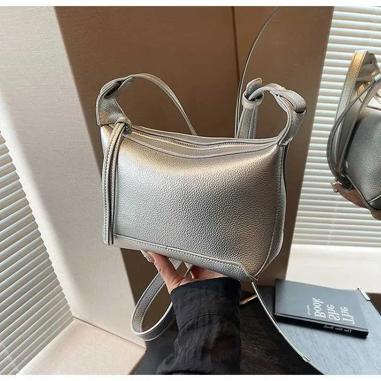 Borsa a tracolla in pelle PU alla moda da donna, borsa a tracolla in pelle solida, borsa a tracolla casual da donna, versatile, in argento_voghion.com