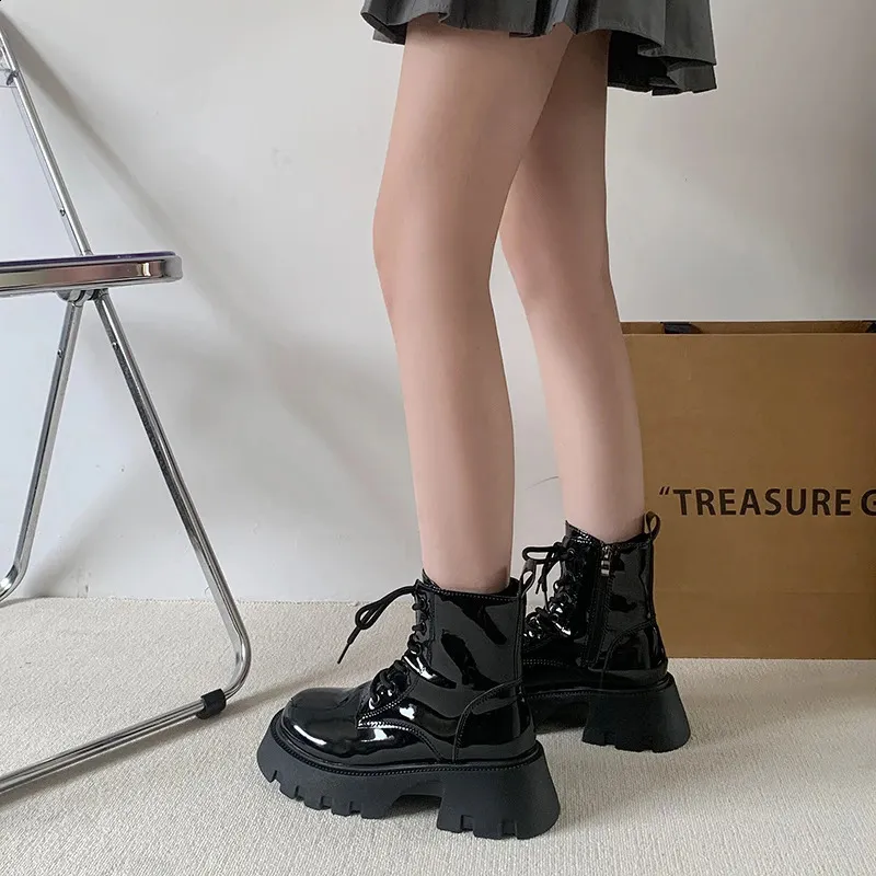Patent Leather Platform Ankle Boots For Women Motorcycle Style_voghion.com