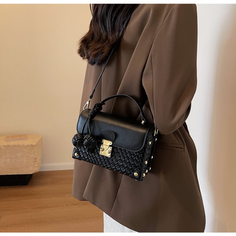 Beliebte für Damen, vielseitig, 2024, neue Mode, Schulter-Umhängetasche, Textur, tragbare small quadratische Tasche_voghion.com