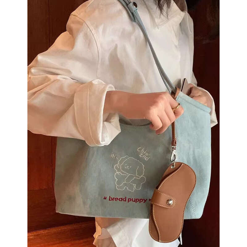 Borsa a mano da pendolare di grande capacità da donna_voghion.com
