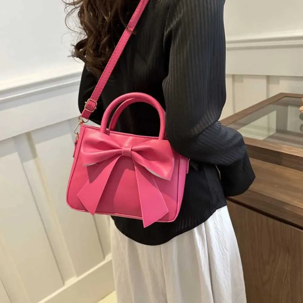 Damen Schultertasche Und Messenger Bag Aus Kunstleder Elegant_voghion.com