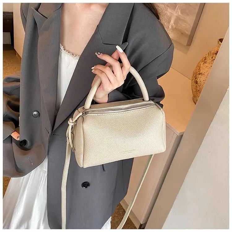 Textured Women Handbag Large Capacity Versatile Soft Shoulder Bag_voghion.com