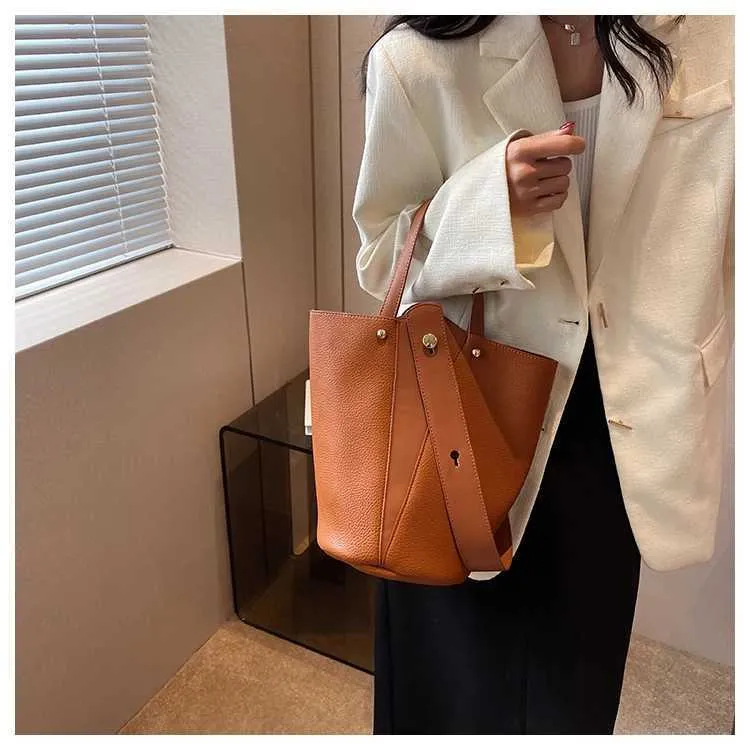 Borse da donna di marca di tendenza alla moda, borsa a secchiello solida per le donne 2023, borse a tracolla, tote C241103_voghion.com