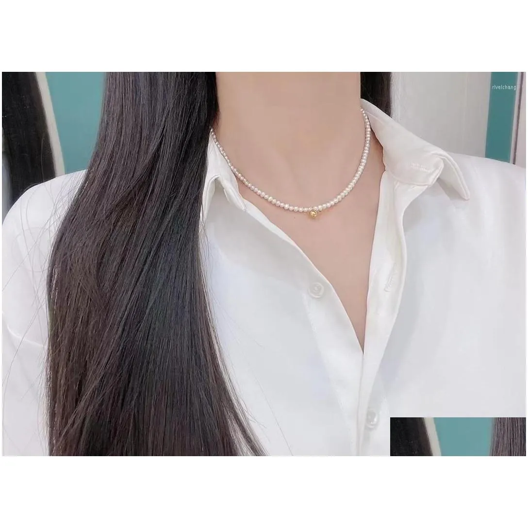 Elegante natuurlijke zoetwaterparelketting met ovale parels_voghion.com