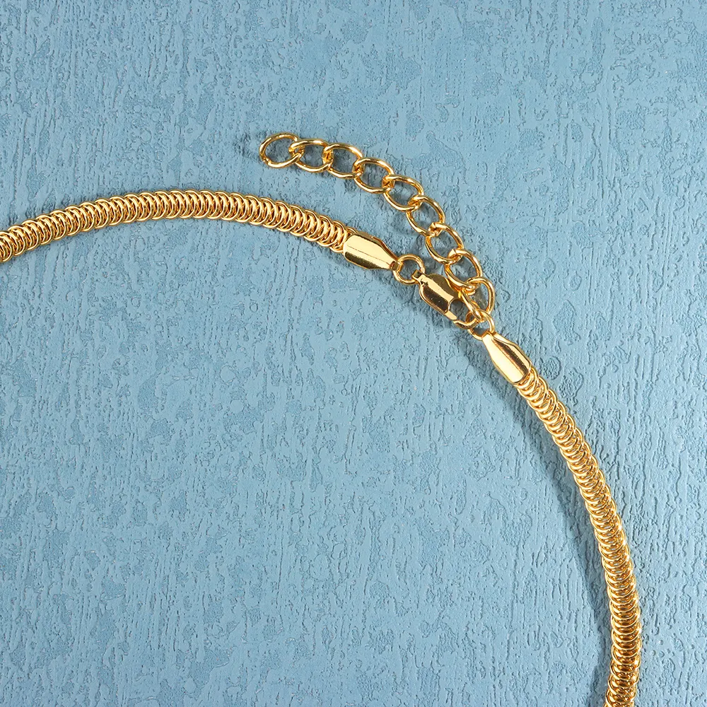 Gioielli color oro Dubai per le donne Regali di nozze africani Collana Orecchini Set Gioielli 230907_voghion.com