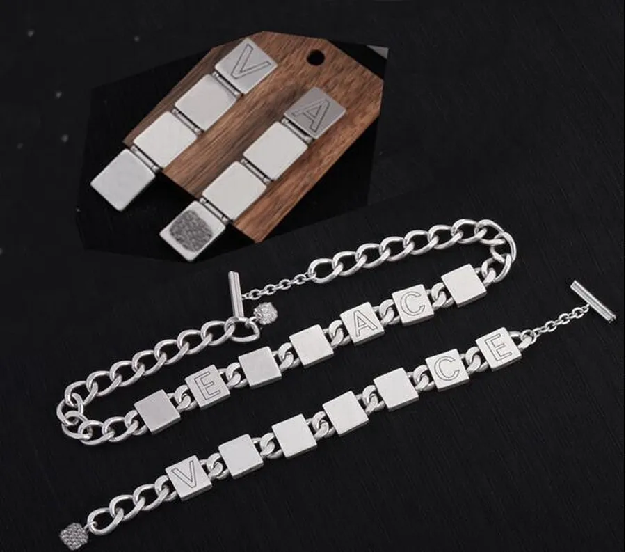 Designermarke Multicolor Cuban Dicker Kettenblock Initial V Halskette Armband Ohrringe Banshee Kopf Porträt Schmuck_voghion.com