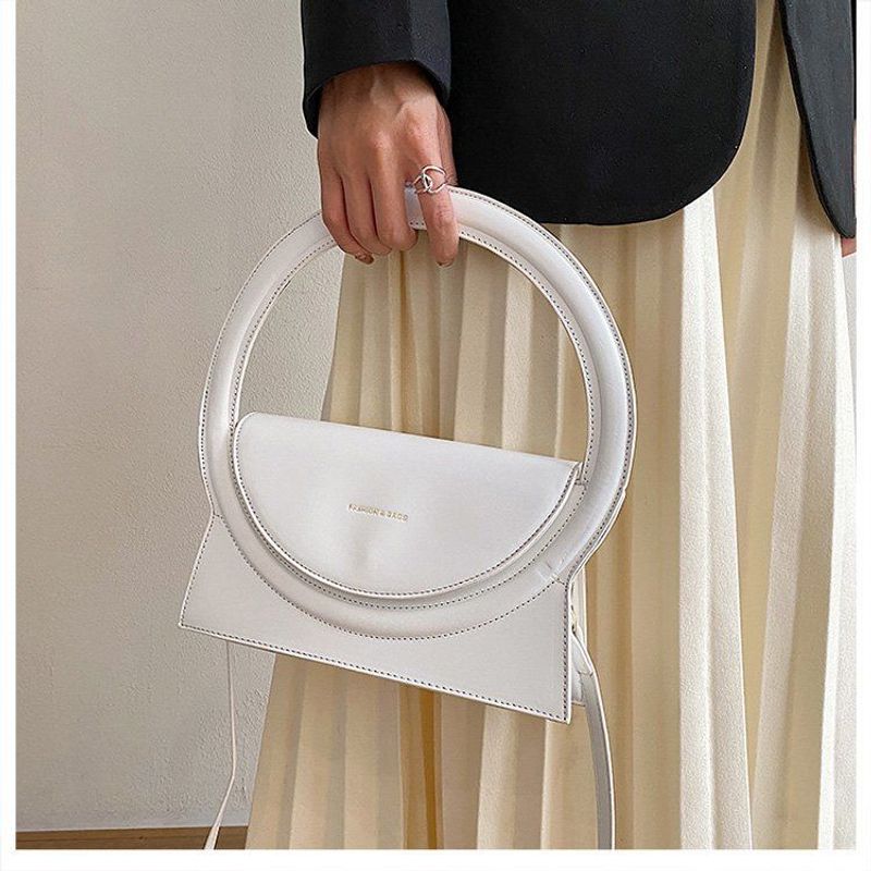 Guangzhou 2023 Neue Sommermode Duftender Wind Damen Lingge Kette Einzelne Schulter Umhängetasche Kleine Tasche_voghion.com