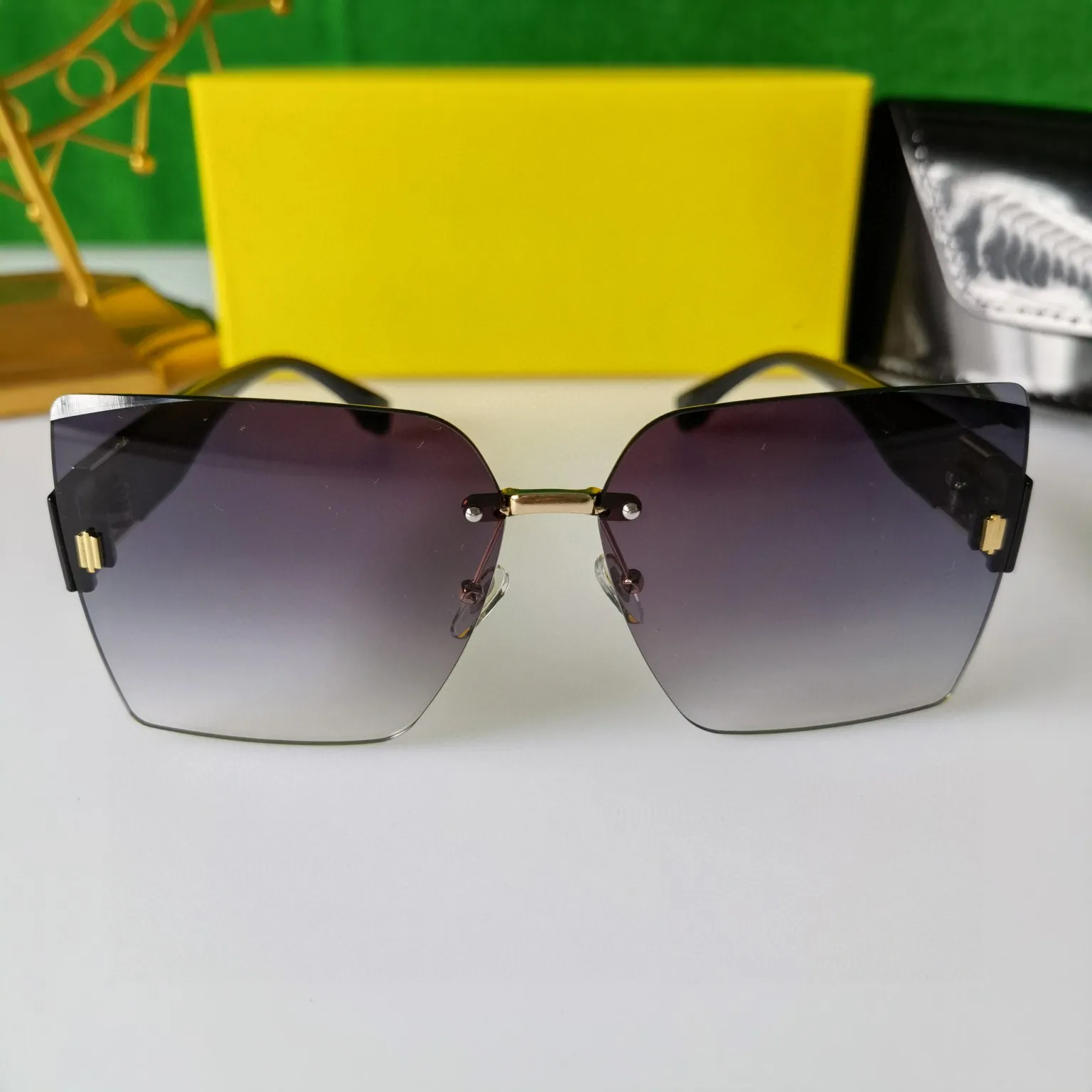 Hochwertige Top-Männer und Frauen großen Rahmen polarisierte Sonnenbrille Designer neue Mode_voghion.com