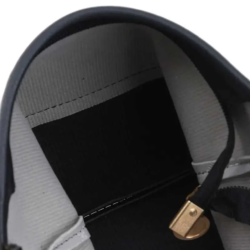 Piccola borsa a tracolla da donna borsa a spalla quadrata_voghion.com