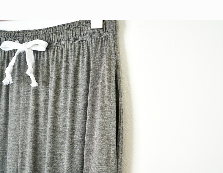 È possibile indossare pigiami da uomo semplici pantaloni a maniche lunghe con maniche a spalla in cotone e seta_voghion.com