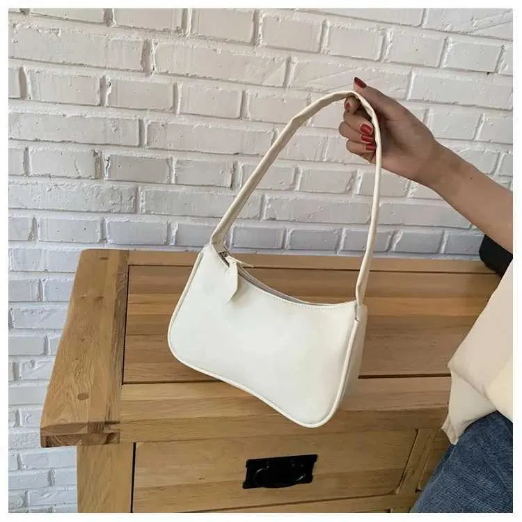 Retro Soft Pu Leather Shoulder Bag Casual Solid Colour Handbag_voghion.com