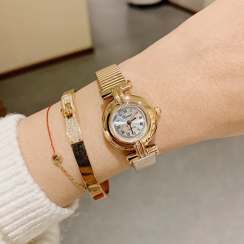 Timmys Damenuhr im antiken Stil mit Bambus-Netzarmband, exquisitem kleinem Zifferblatt und modischer und minimalistischer römischer Skala_voghion.com