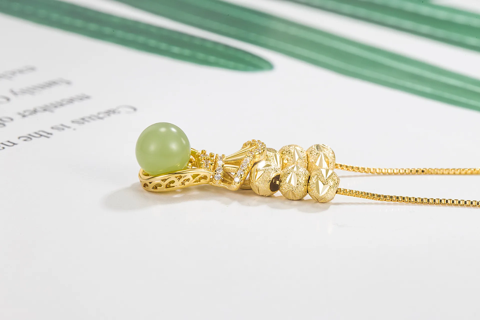 Łańcuchy GIOIO Retro Fu Portmonetka Naszyjnik Kobieta Przystępna Moda Elegancki Granat Zielony Wisiorek Łańcuszek na Obojczyk_voghion.com