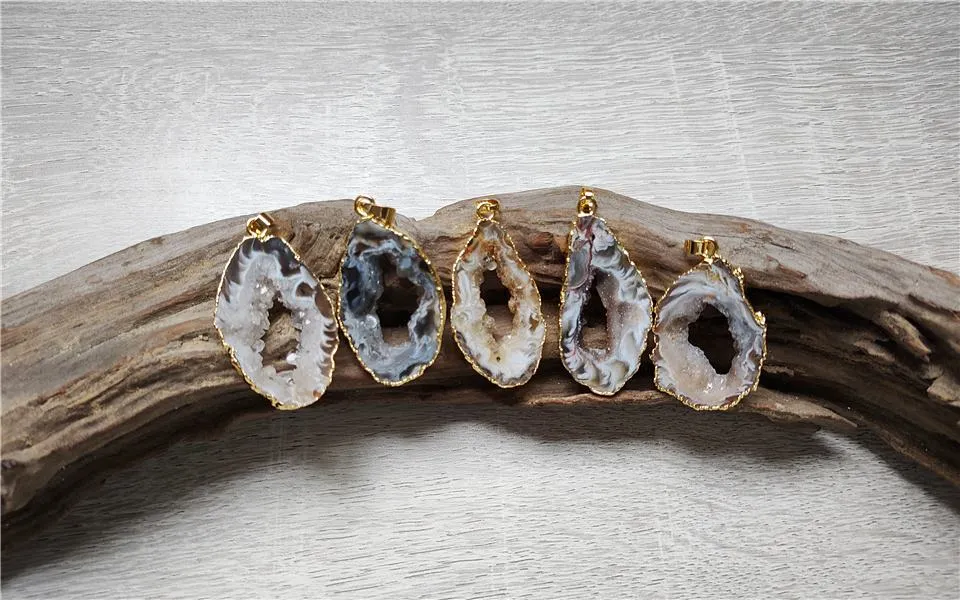 Collane con ciondolo Fetta di geode naturale Oro placcato Lucido Nero Grigio Drusy Pietra di cristallo Accessori per fai da te_voghion.com