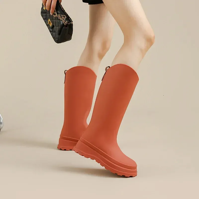 Hoher Regen Damen einfarbig wasserdicht rutschfeste Arbeitsschuhe lange Wasserschuhe Gummistiefel für den direkten Transport 241031_voghion.com