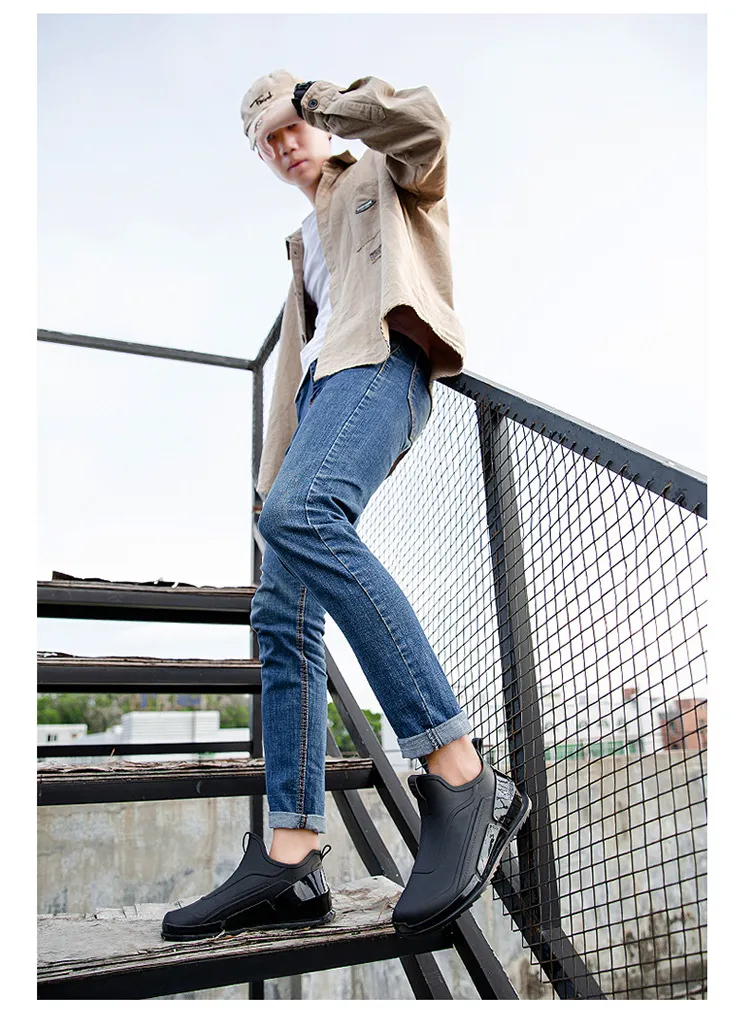 New Men's Tide Short Rain Boots Non-slip Kitchen Takeaway Water Thick-soled Overshoes Fishing Rubber Shoes_voghion.com