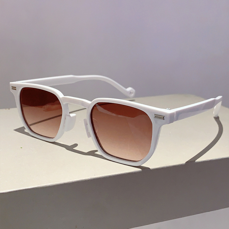 Occhiali da sole quadrati uomo stile casual e versatile_voghion.com