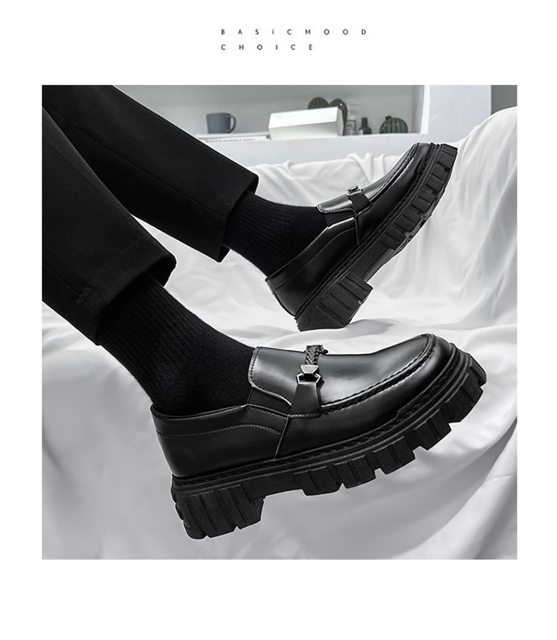 Scarpe in pelle in stile britannico per uomo autunno 2022_voghion.com