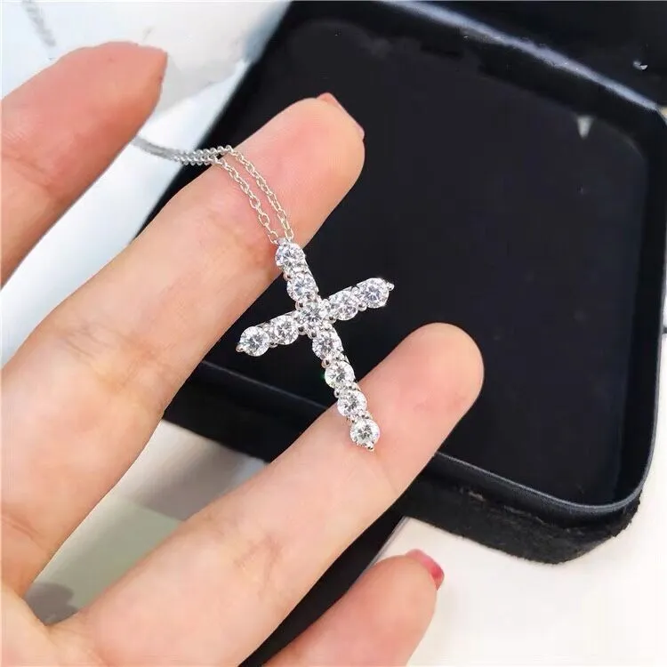 Collane con ciondolo a croce placcate in argento sterling per donna, con catena a maglie in cristallo di diamante scintillante_voghion.com