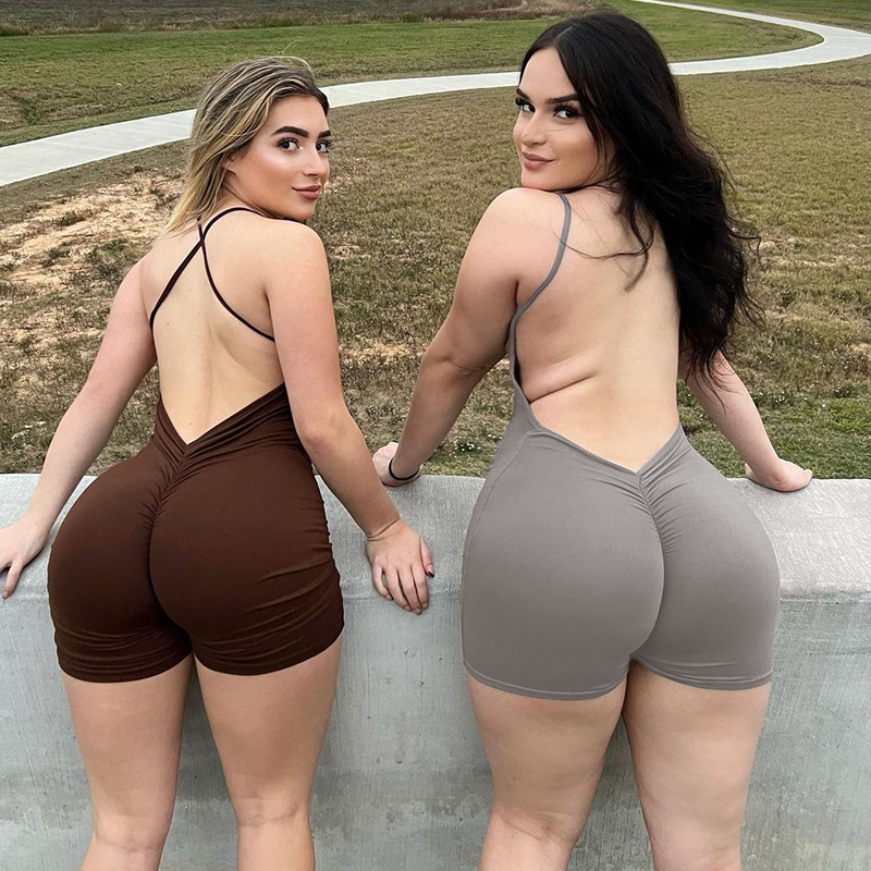 Online celebrity live streaming of women's low cut U-neck suspender Jumpsuits_voghion.com