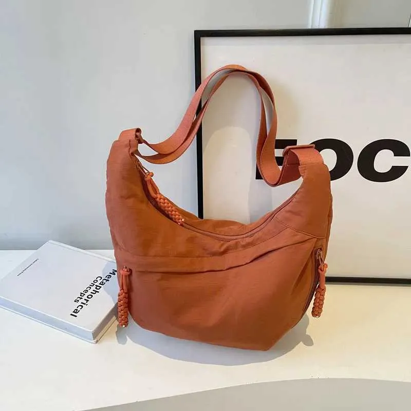 Sac à bandoulière en nylon 2024 pour femme, nouvelle collection été, grande capacité, design polyvalent et de niche, messager Ba241103_voghion.com