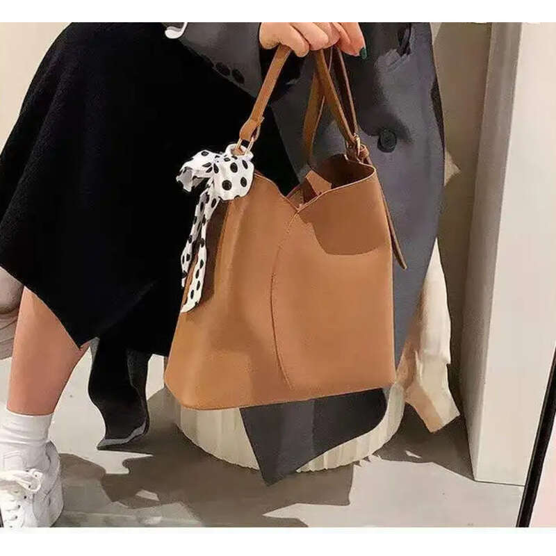 Luxe damesschouwertas met grote inhoud bucket bag tas_voghion.com