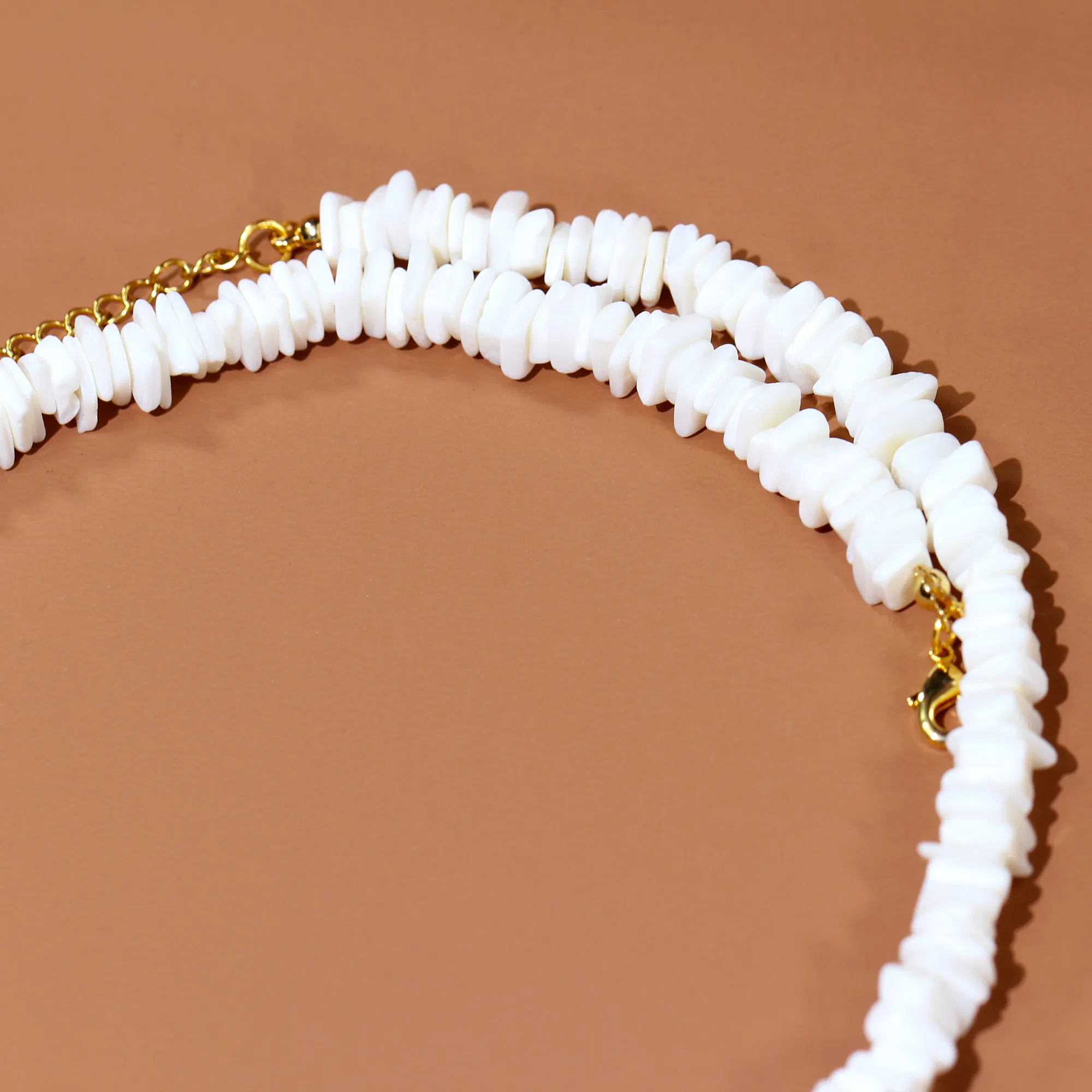 White Irregular Shell Necklace Ethnic Bead Choker For Summer_voghion.com