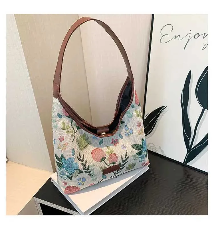 Borsa a tracolla da donna capiente per viaggi e shopping_voghion.com