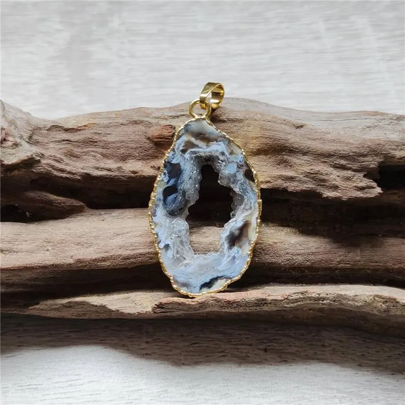 Collane con ciondolo Fetta di geode naturale Oro placcato Lucido Nero Grigio Drusy Pietra di cristallo Accessori per fai da te_voghion.com