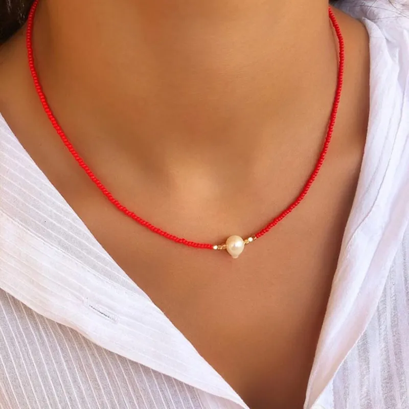 Collier ras de cou en perle d eau douce avec pendentif or_voghion.com